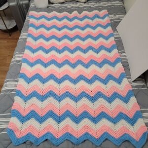 Chevron Patterned Blue, Pink, and White Blanket